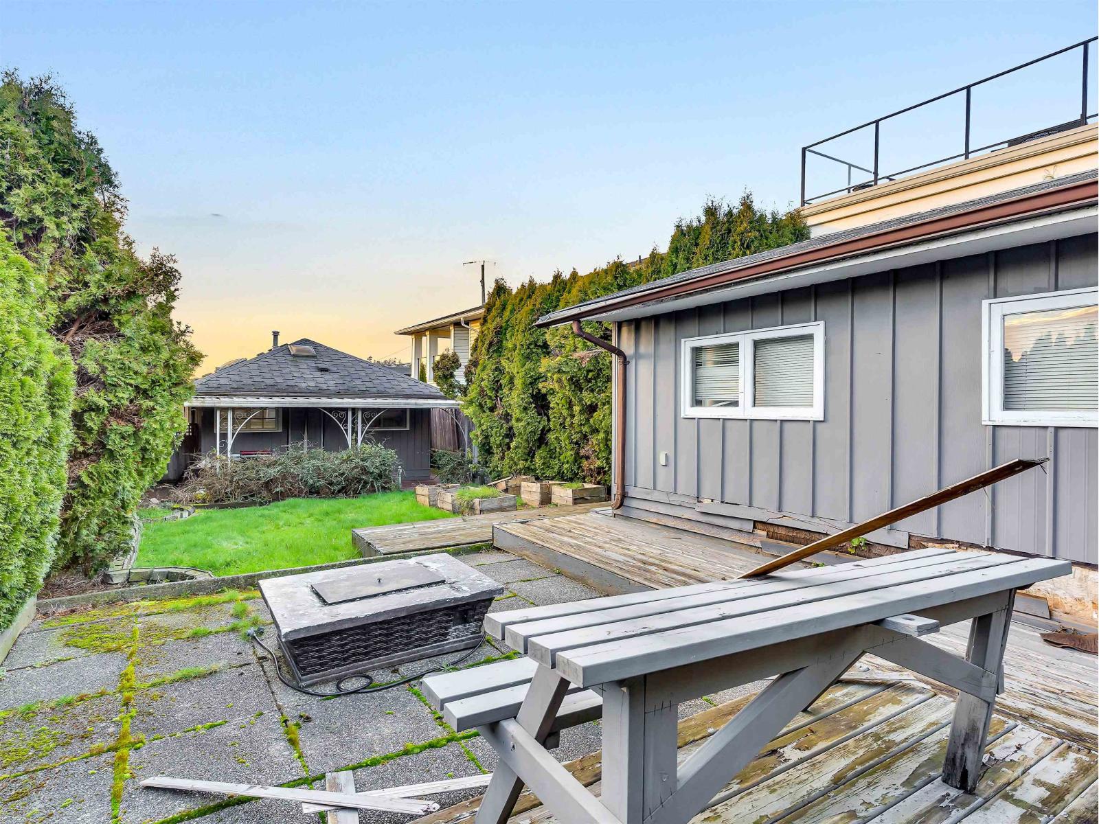 852 Stevens Street, White Rock, British Columbia  V4B 4X2 - Photo 35 - R3083959