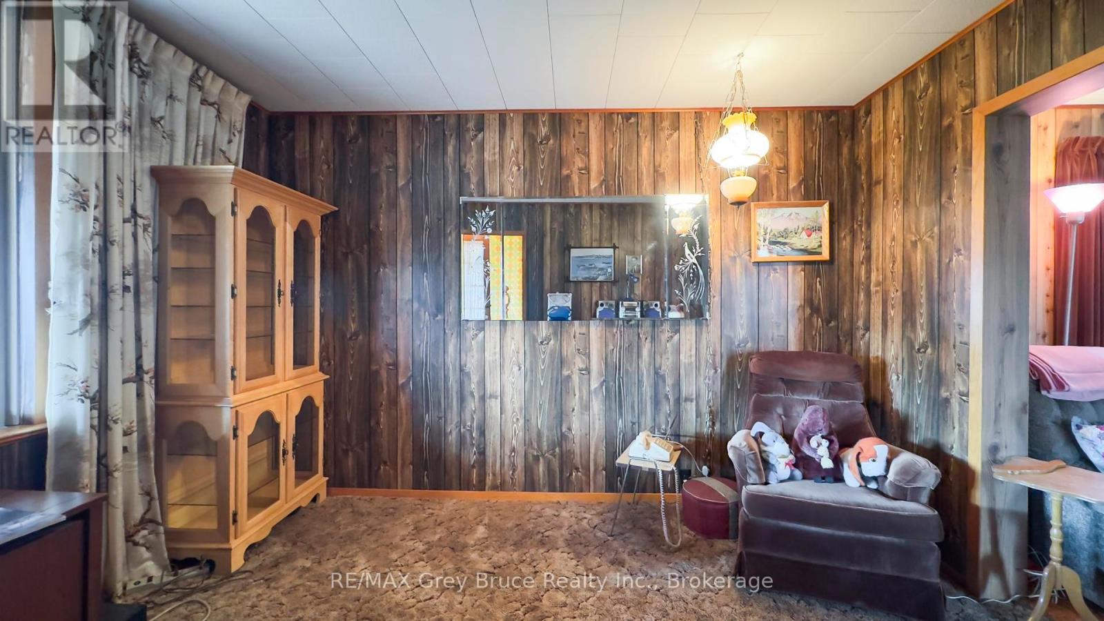 367 1st Avenue S, Arran-Elderslie, Ontario  N0G 1L0 - Photo 7 - X12403861