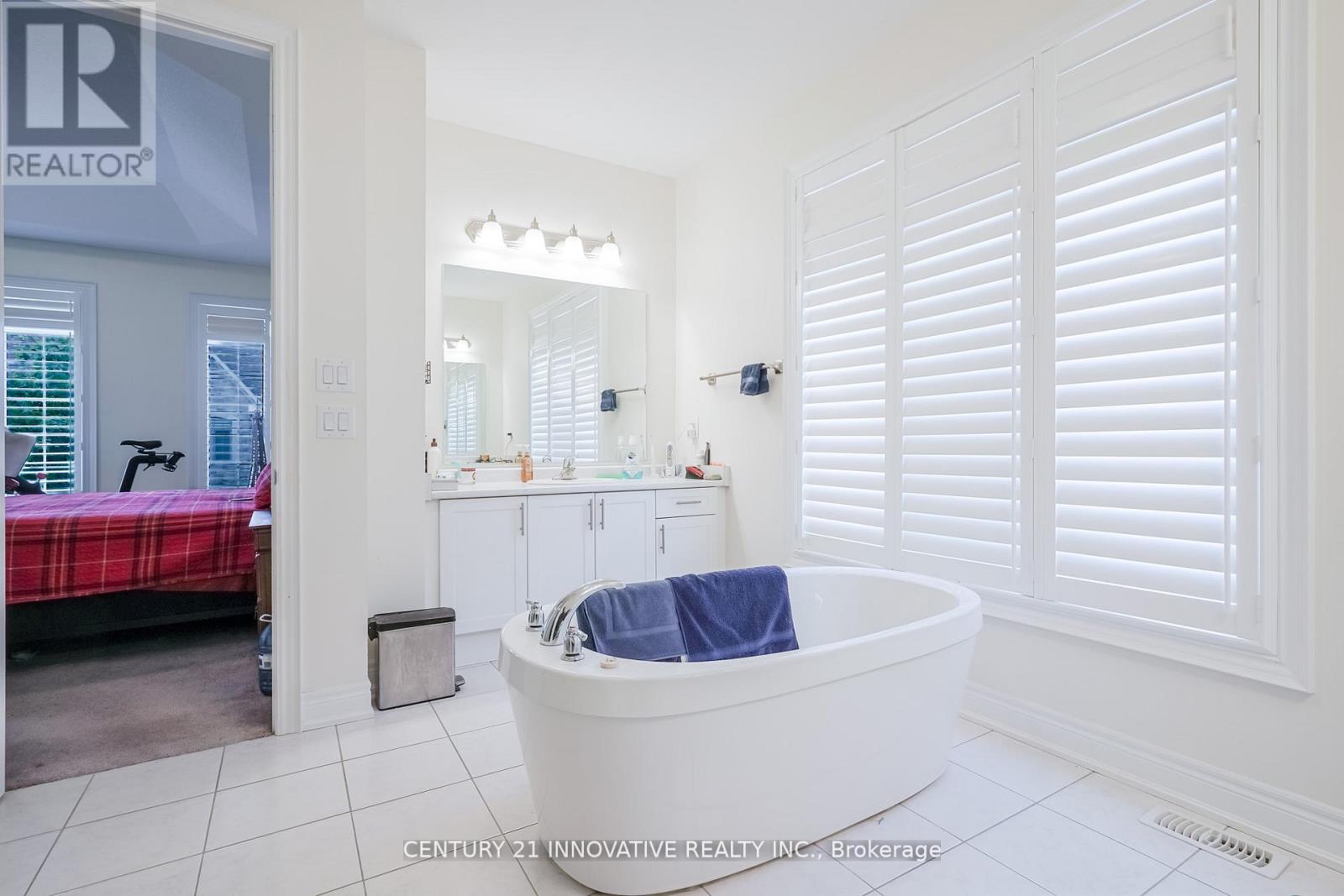 94 Brabin Circle, Whitby, Ontario  L1P 0C1 - Photo 18 - E12691856