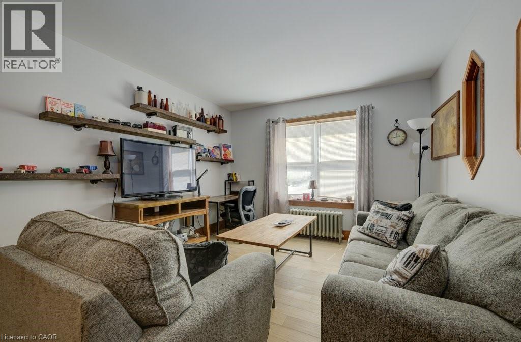 208 Ottawa Street S, Kitchener, Ontario  N2G 3T4 - Photo 2 - 40801524