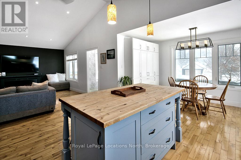 176 Semple Lane, Grey Highlands, Ontario  N0C 1E0 - Photo 13 - X12737078