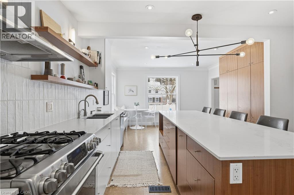 115 Roslin Avenue S, Waterloo, Ontario  N2L 2H3 - Photo 7 - 40800754