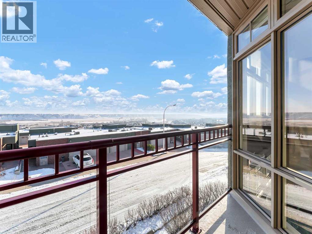 6 Palisades Way Ne, Medicine Hat, Alberta  T1C 2B4 - Photo 3 - A2274095