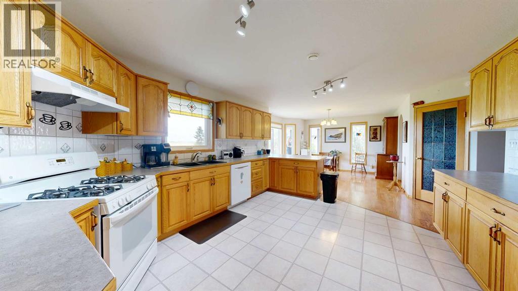 18320 Twp 39-0, Botha, Alberta  T0C 2L0 - Photo 17 - A2236905