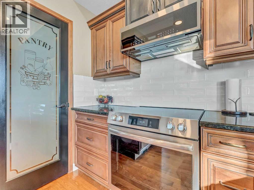 6 Palisades Way Ne, Medicine Hat, Alberta  T1C 2B4 - Photo 20 - A2274095