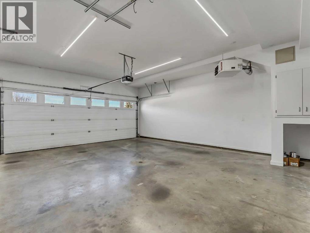 6 Palisades Way Ne, Medicine Hat, Alberta  T1C 2B4 - Photo 45 - A2274095