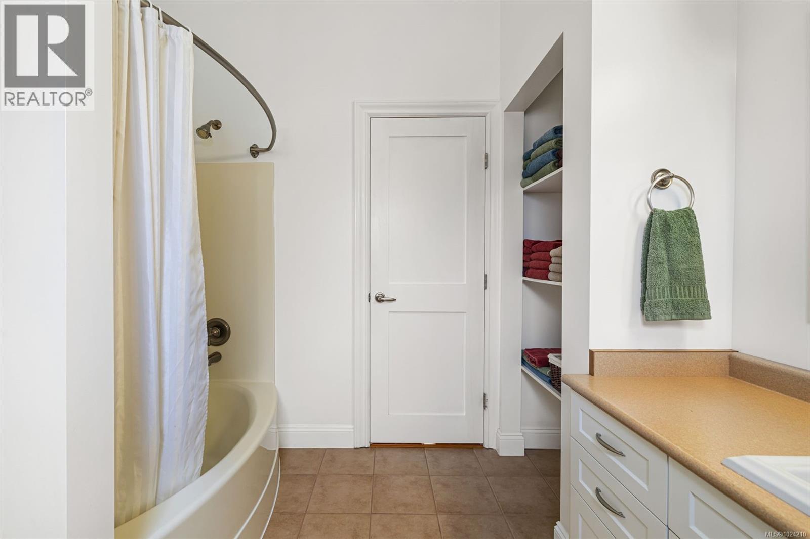 279 Castley Hts, Lake Cowichan, British Columbia V0R 2G0 - Photo 21 - 1024210