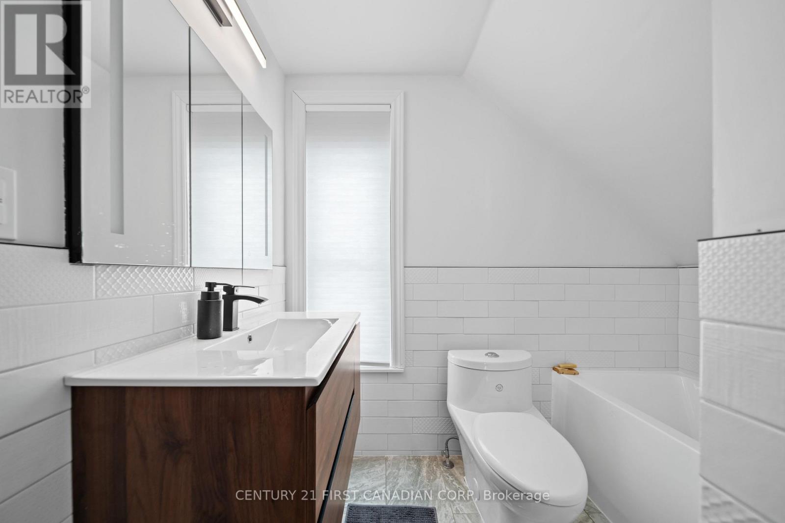 6168 William Street, Lucan Biddulph, Ontario  N0M 2J0 - Photo 32 - X12737090