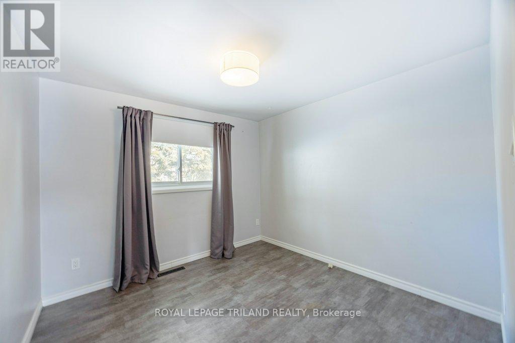 1247 Victoria Drive, London East, Ontario  N5Y 4E3 - Photo 15 - X12737122