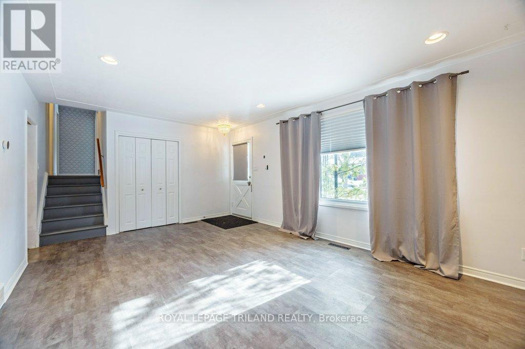 1247 Victoria Drive, London East, Ontario  N5Y 4E3 - Photo 3 - X12737122