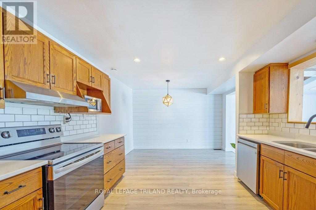 1247 Victoria Drive, London East, Ontario  N5Y 4E3 - Photo 4 - X12737122