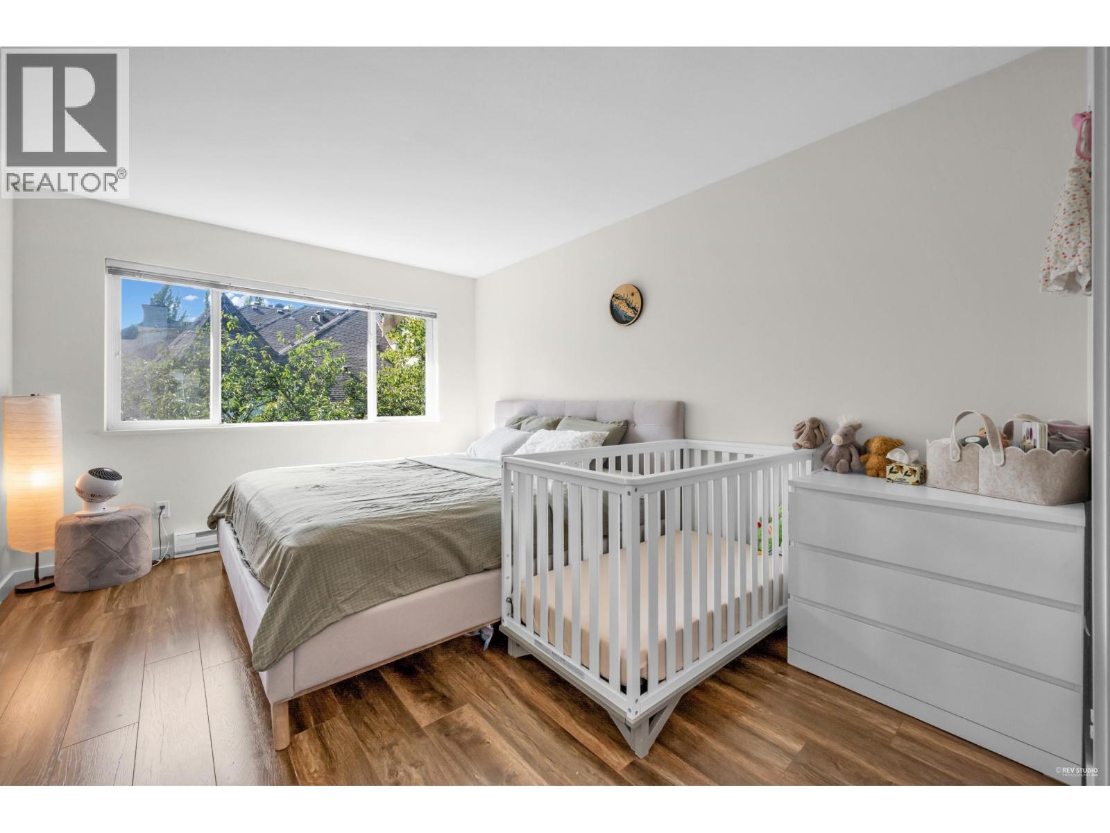 Listing Picture 16 of 26 : 10 6888 RUMBLE STREET, Burnaby / 本拿比 - 魯藝地產 Yvonne Lu Group - MLS Medallion Club Member