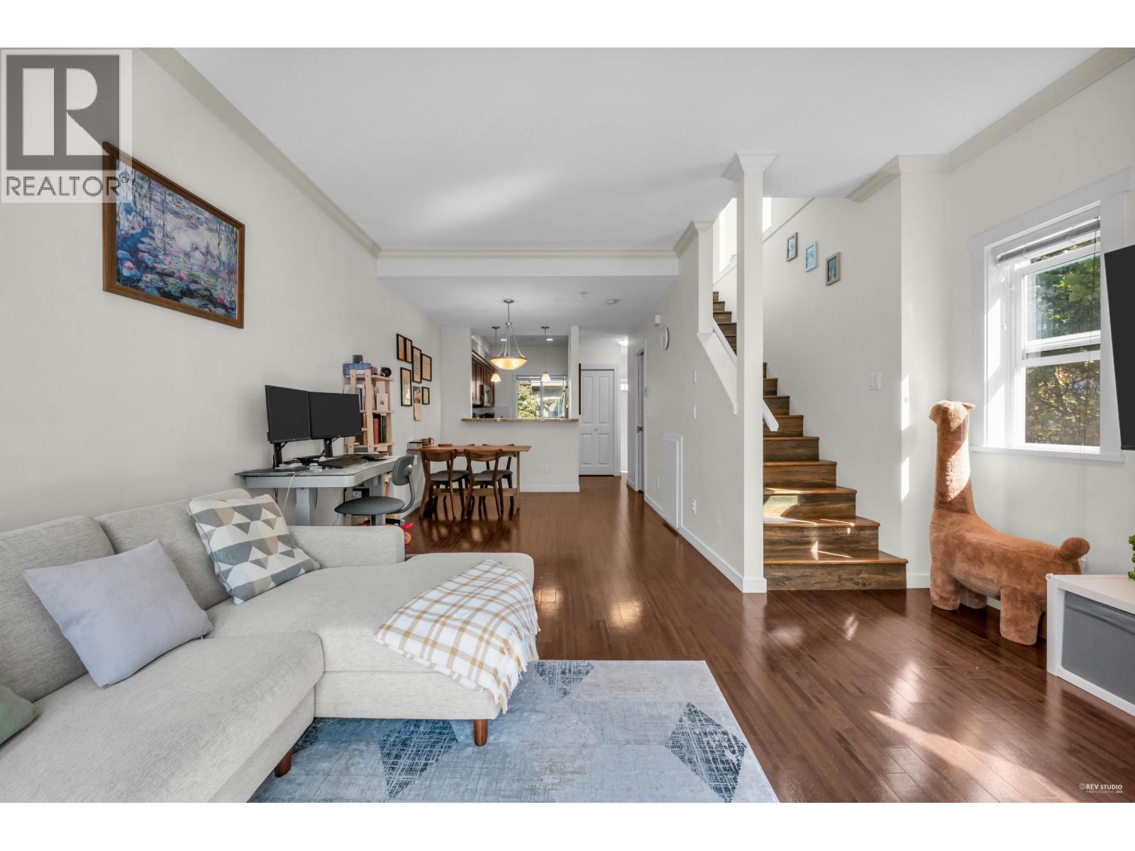 Listing Picture 6 of 26 : 10 6888 RUMBLE STREET, Burnaby / 本拿比 - 魯藝地產 Yvonne Lu Group - MLS Medallion Club Member