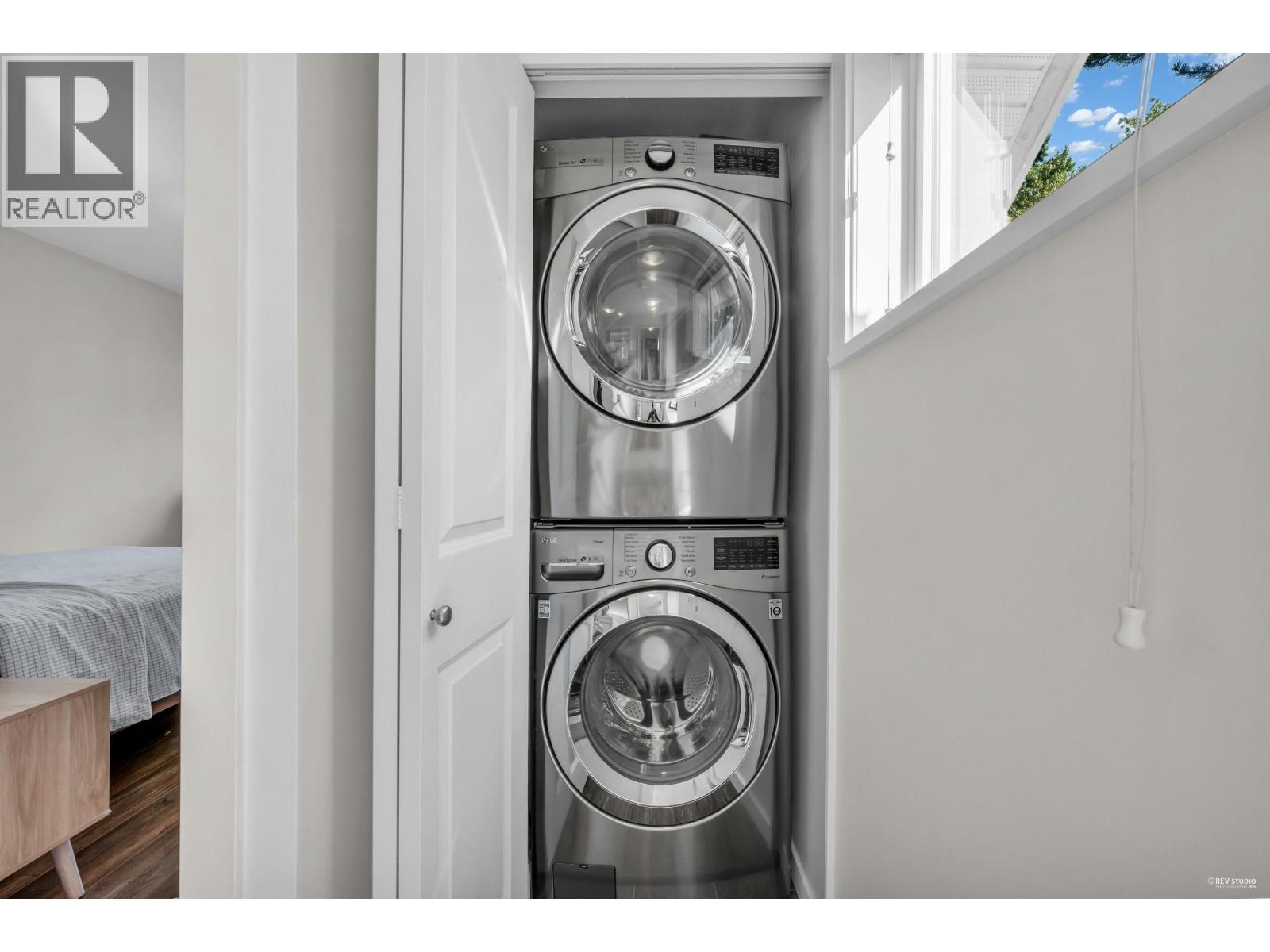 Listing Picture 22 of 26 : 10 6888 RUMBLE STREET, Burnaby / 本拿比 - 魯藝地產 Yvonne Lu Group - MLS Medallion Club Member