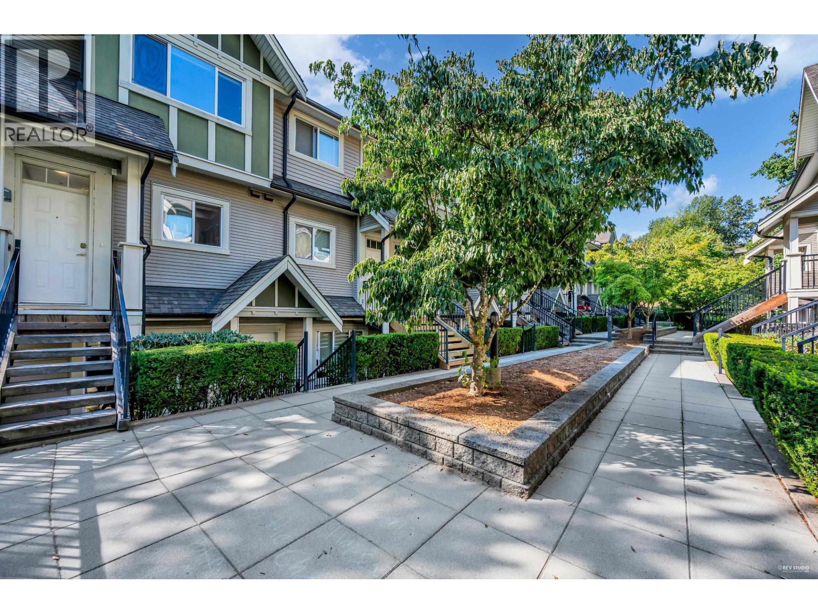 Listing Picture 24 of 26 : 10 6888 RUMBLE STREET, Burnaby / 本拿比 - 魯藝地產 Yvonne Lu Group - MLS Medallion Club Member