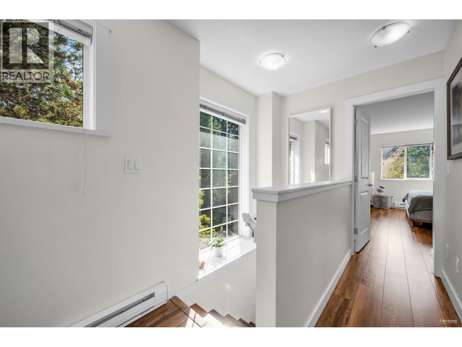 Listing Picture 15 of 26 : 10 6888 RUMBLE STREET, Burnaby / 本拿比 - 魯藝地產 Yvonne Lu Group - MLS Medallion Club Member