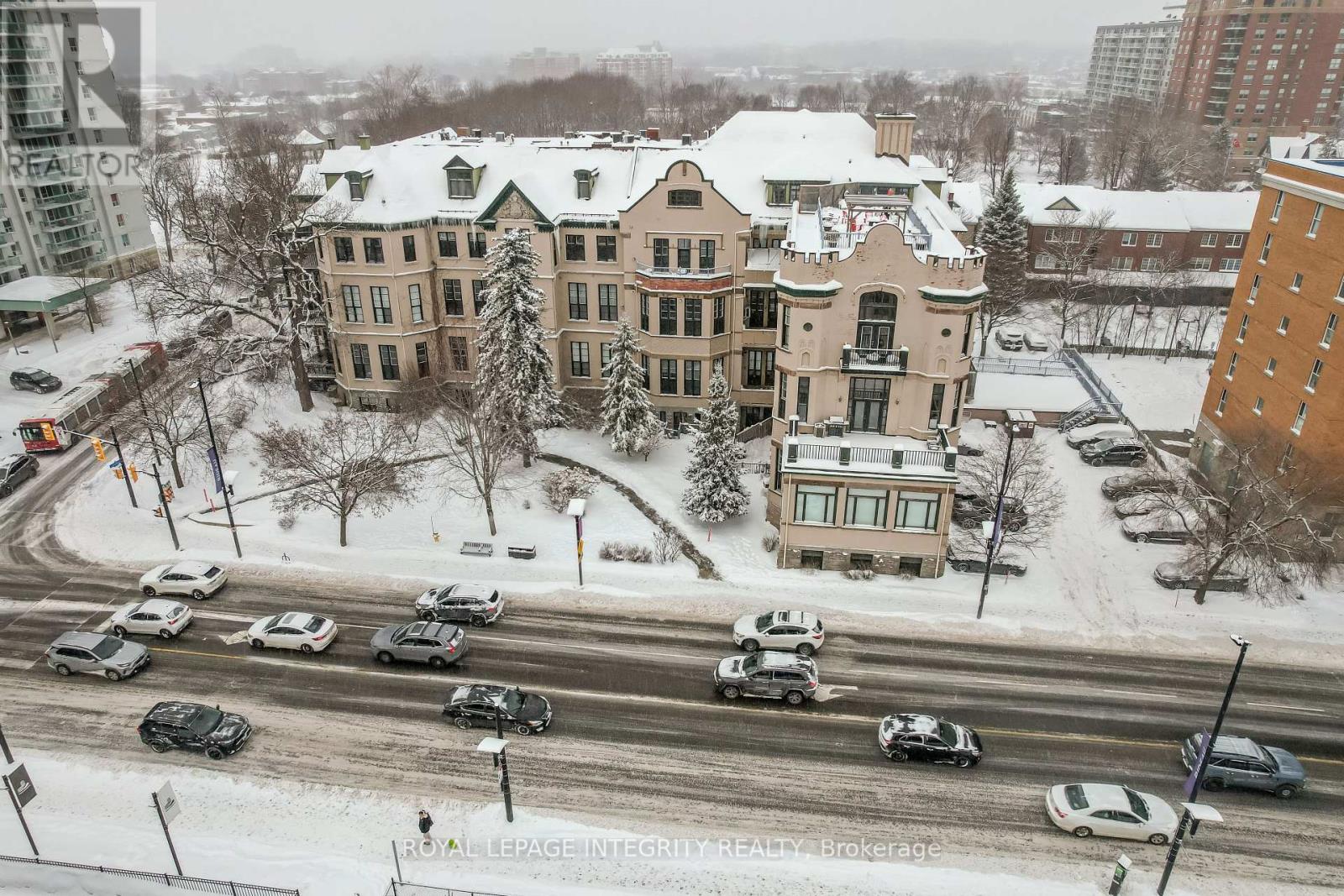 401 - 589 RIDEAU STREET, Ottawa, Ontario