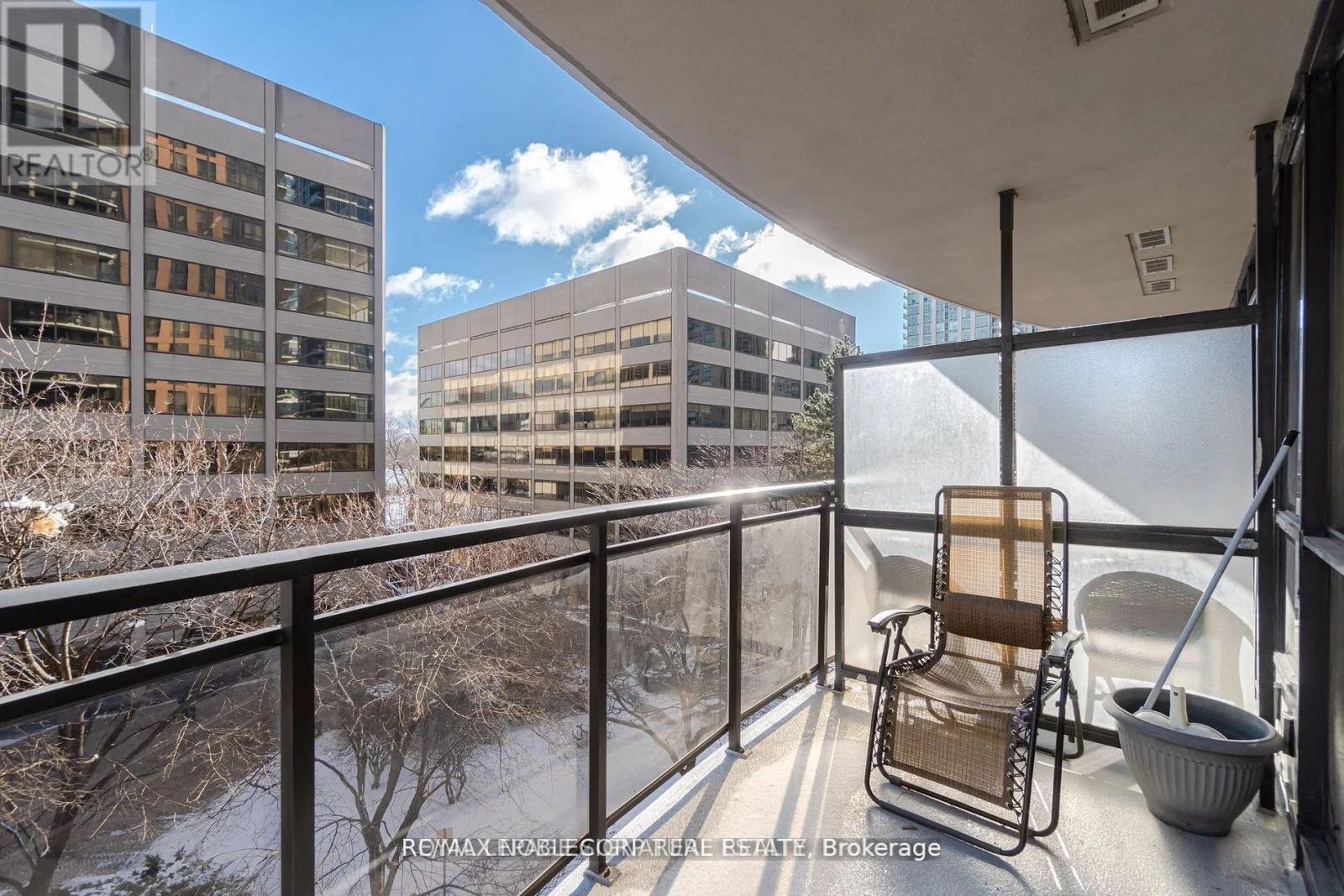 812 - 33 Sheppard Avenue E, Toronto, Ontario  M2N 7K1 - Photo 8 - C12731180