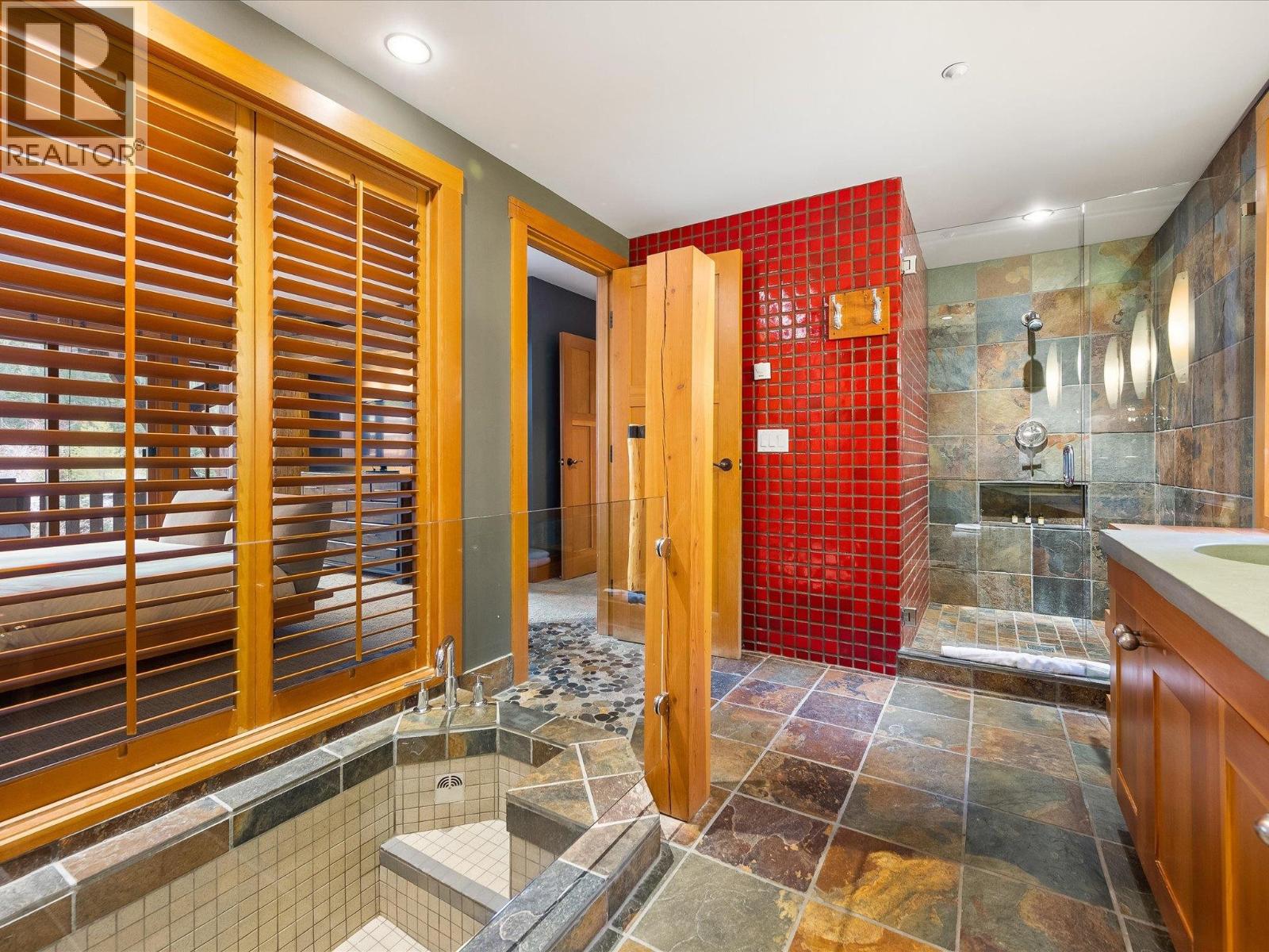 22e 2300 Nordic Drive, Whistler, British Columbia  V8E 0A6 - Photo 13 - R3084296