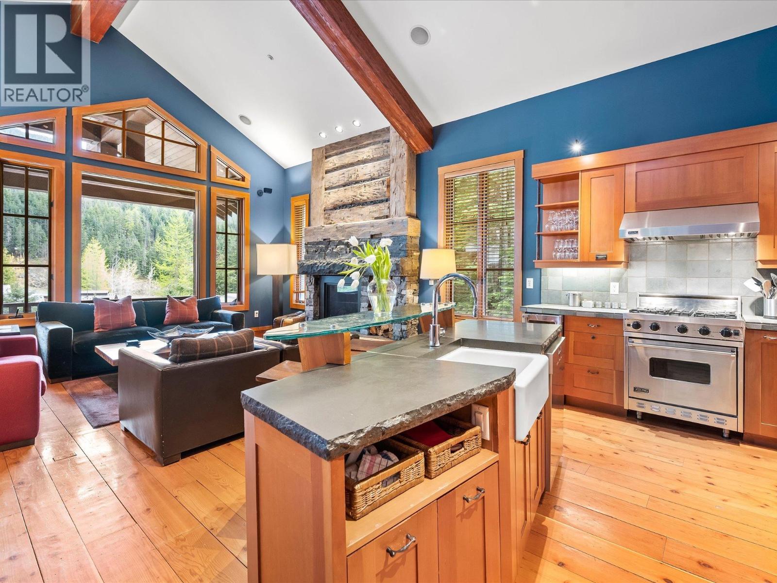 22e 2300 Nordic Drive, Whistler, British Columbia  V8E 0A6 - Photo 8 - R3084296