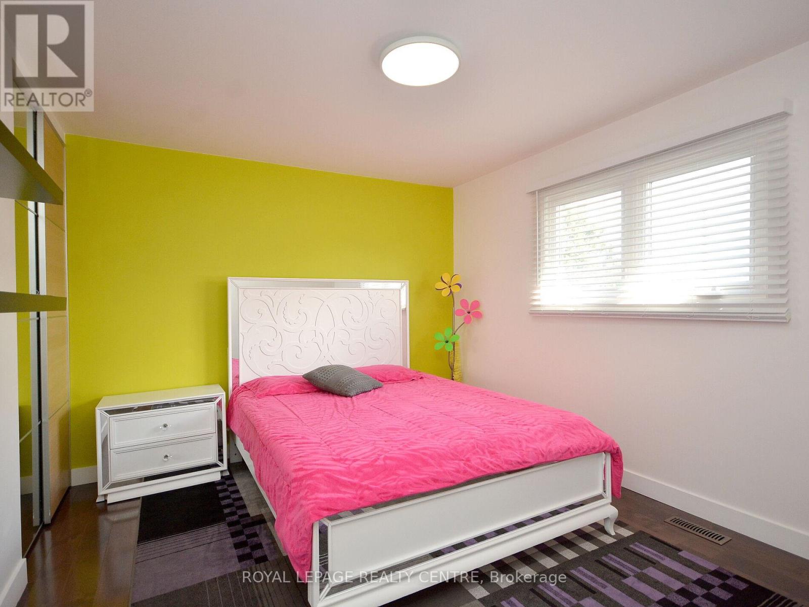 2503 Palisander Avenue, Mississauga, Ontario  L5B 2N4 - Photo 17 - W12733462