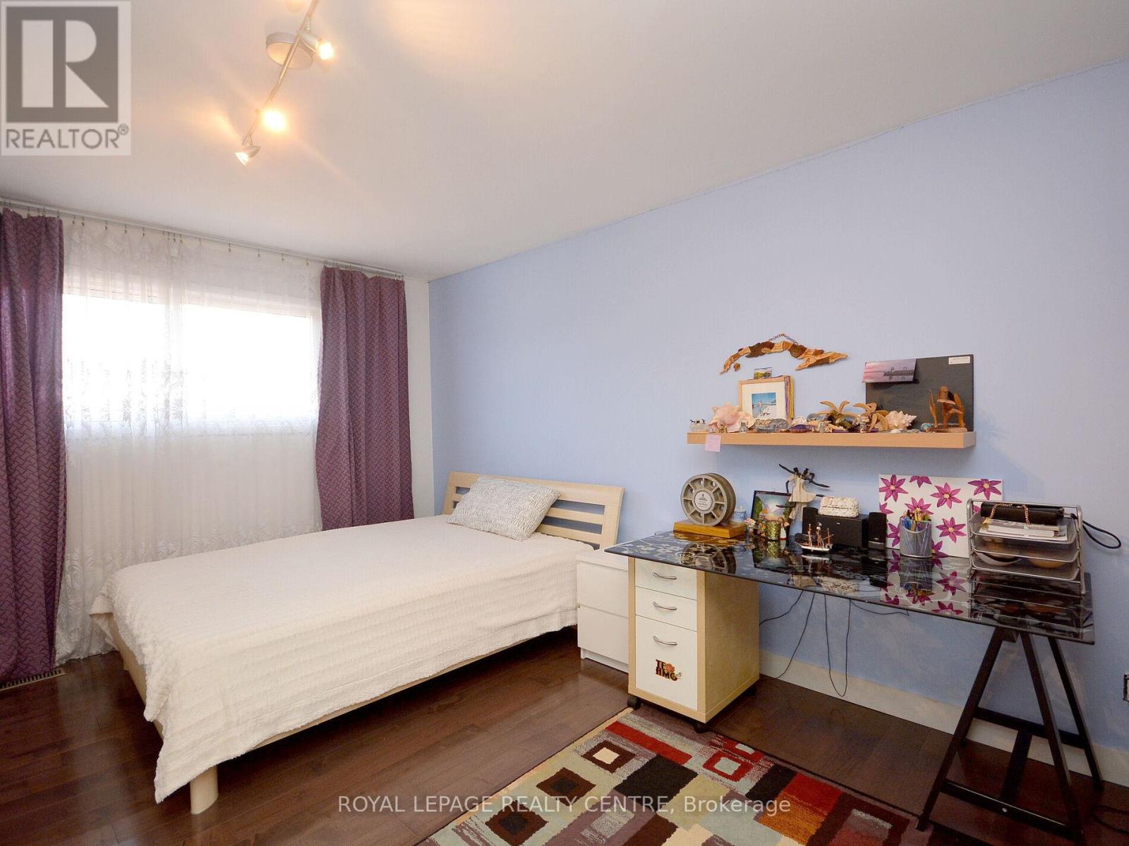 2503 Palisander Avenue, Mississauga, Ontario  L5B 2N4 - Photo 18 - W12733462