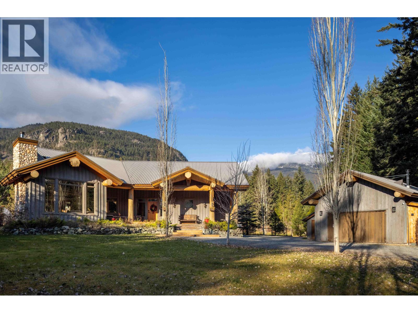 7703 Pemberton Portage Road, Pemberton, British Columbia  V0N 2L0 - Photo 1 - R3084272