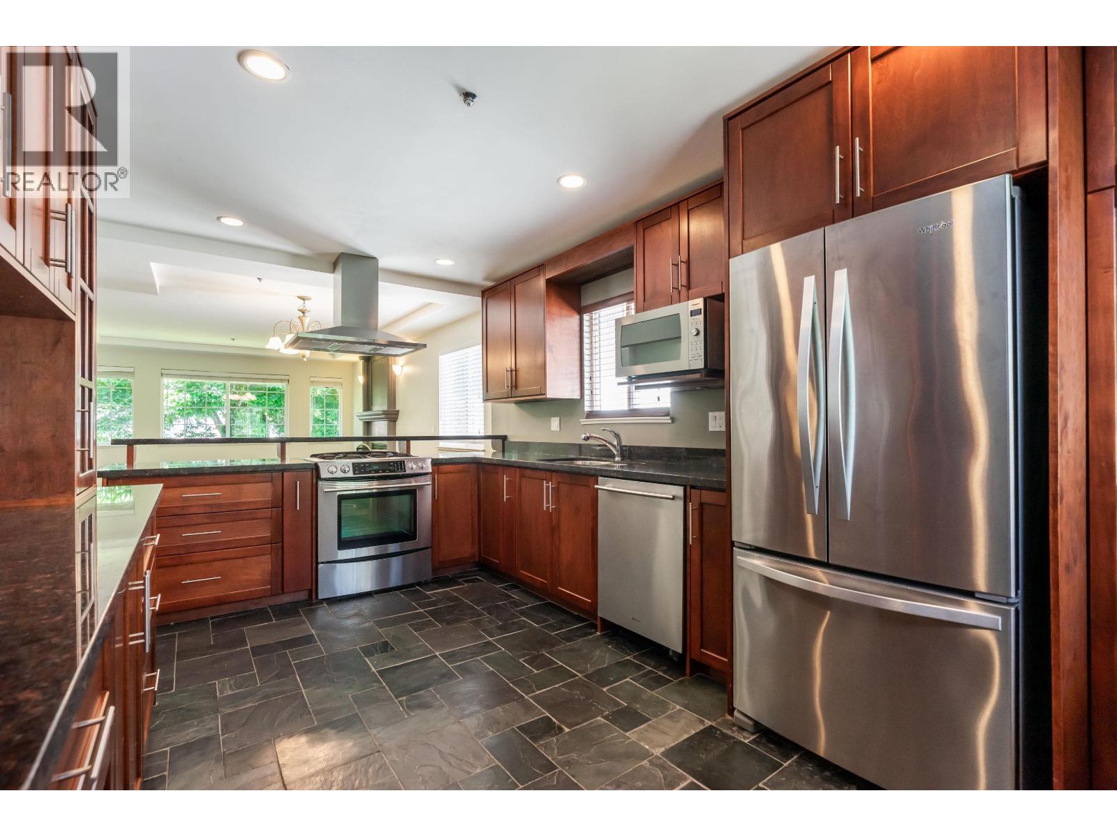 3580 William Street, Vancouver, British Columbia  V5K 2Z7 - Photo 5 - R3084288