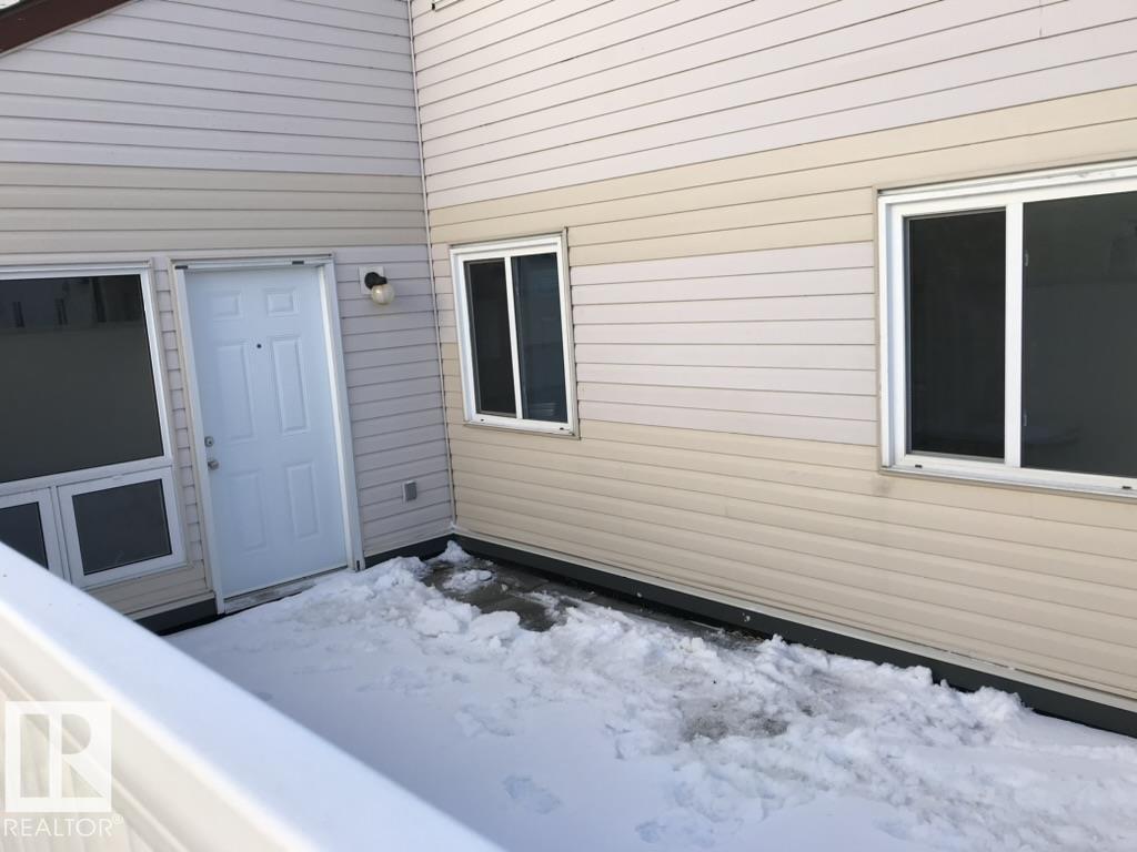 23 Lancaster Tc Nw, Edmonton, Alberta  T5X 5S2 - Photo 3 - E4469235