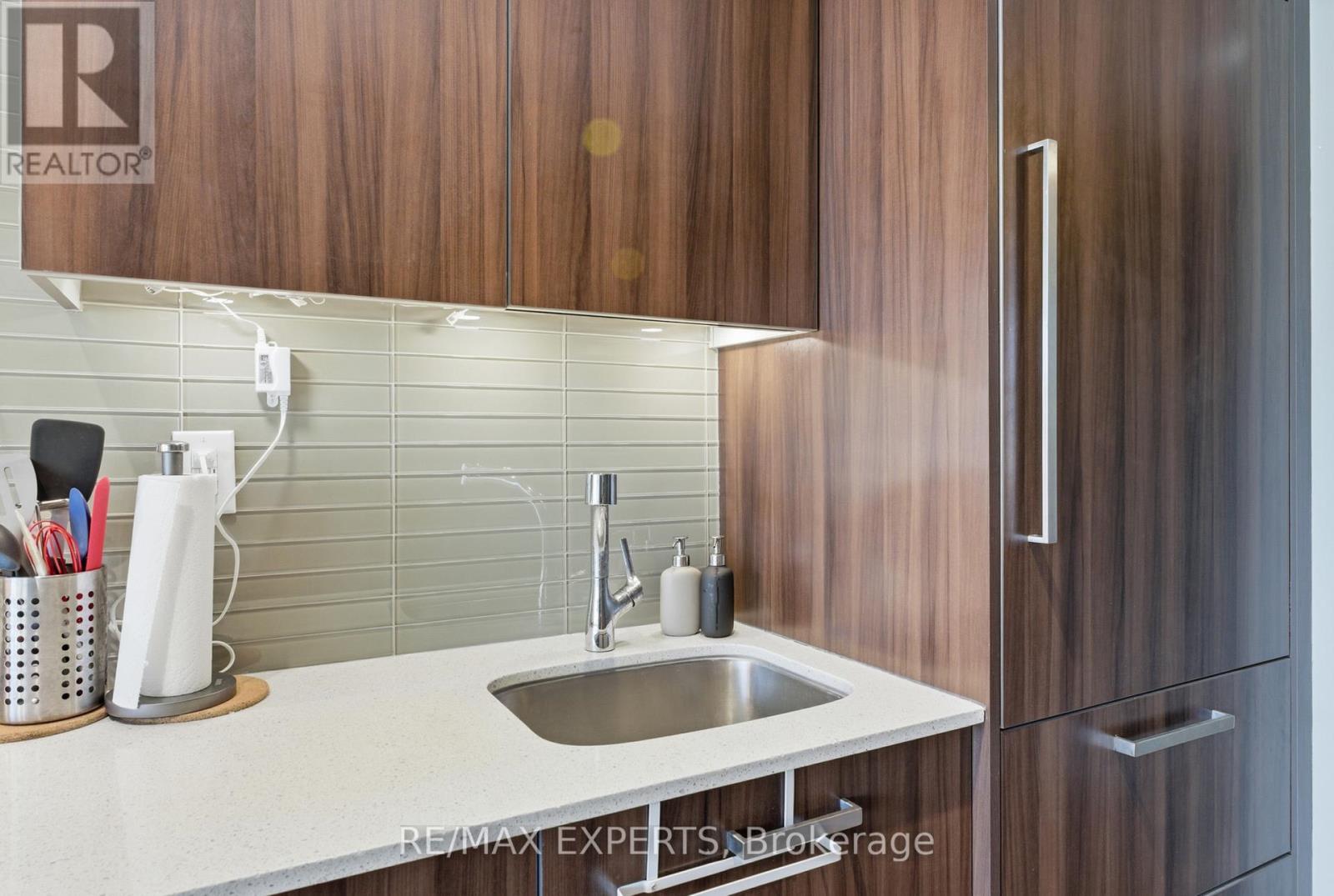 410 - 3018 Yonge Street, Toronto, Ontario  M4N 2K4 - Photo 11 - C12737080