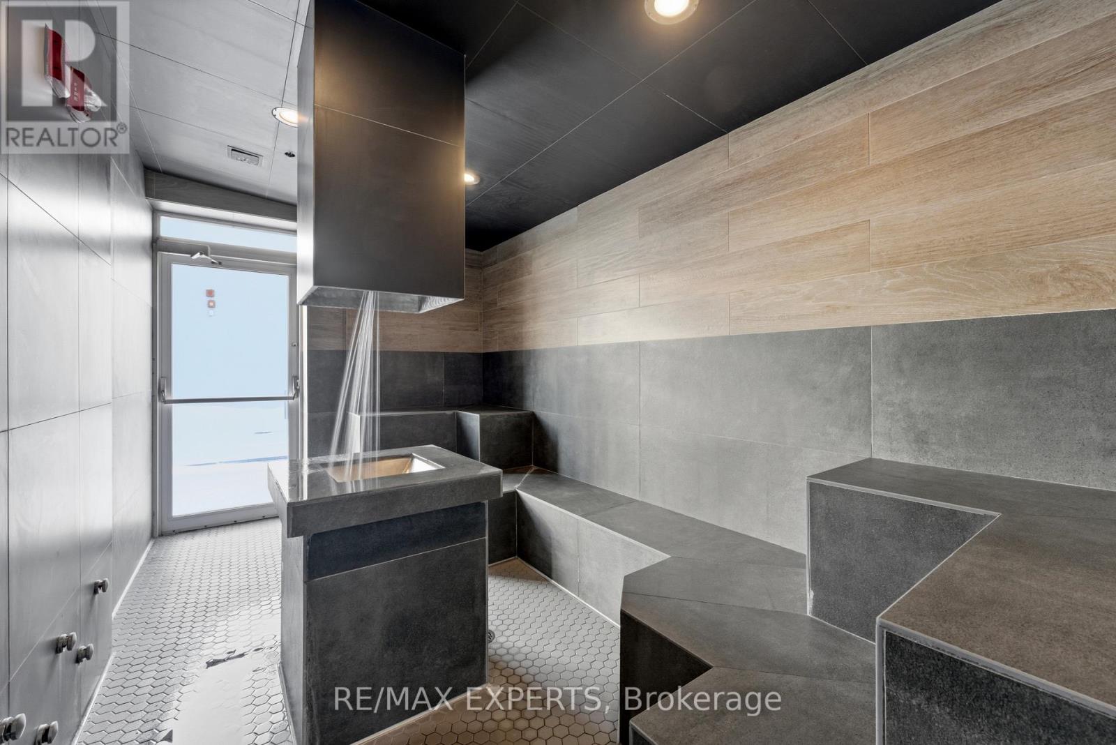 410 - 3018 Yonge Street, Toronto, Ontario  M4N 2K4 - Photo 28 - C12737080