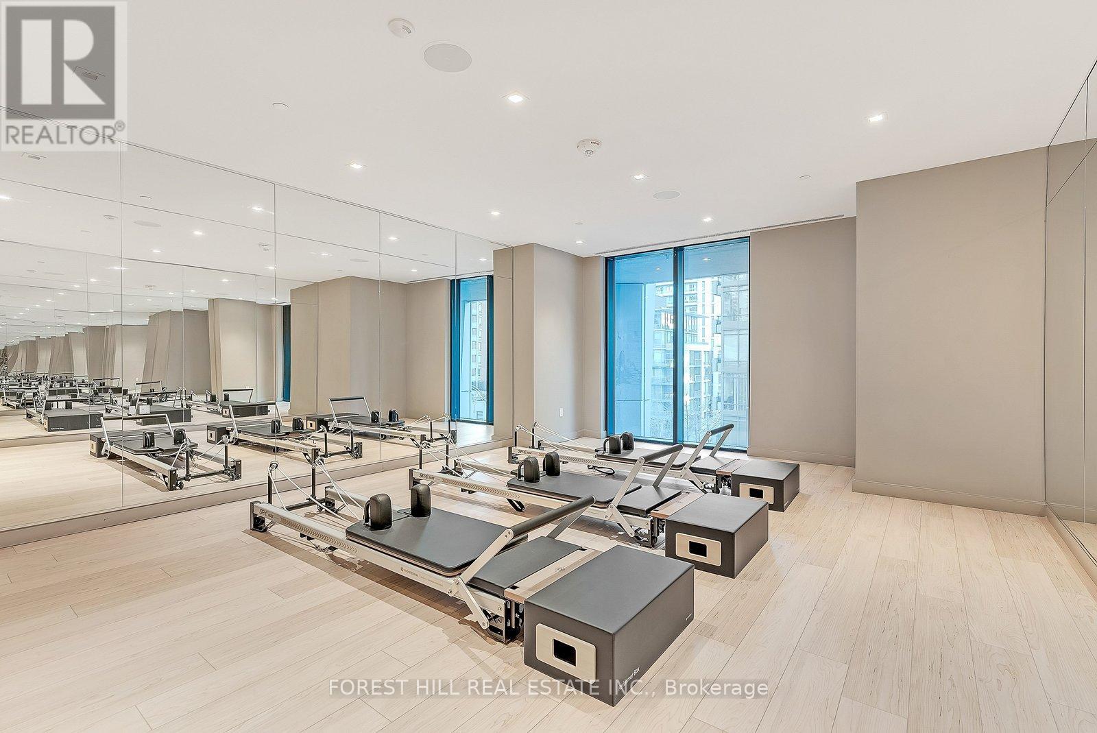 3903 - 1 Yorkville Avenue, Toronto, Ontario  M4W 0B1 - Photo 32 - C12737104