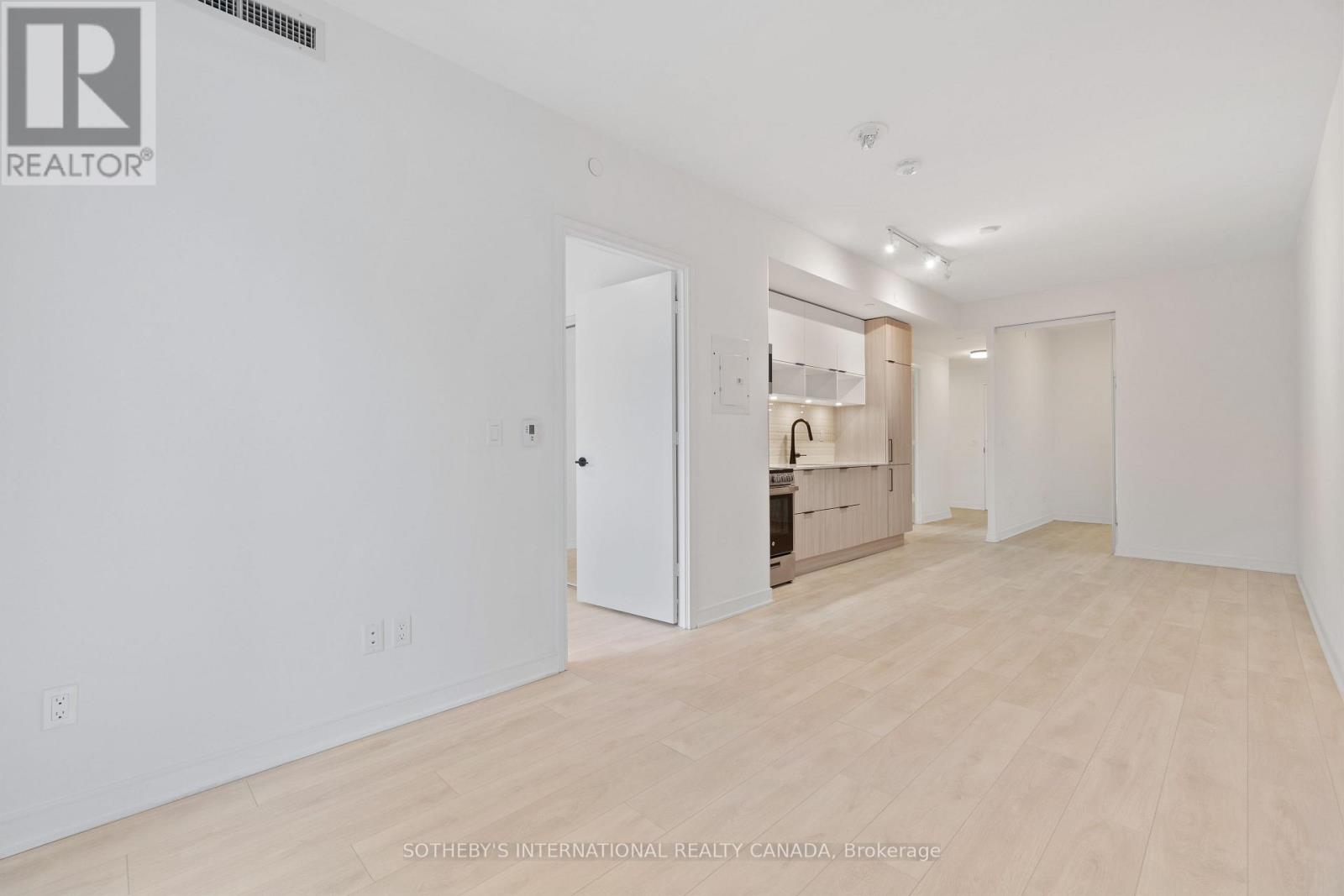 S350 - 35 Rolling Mills Road, Toronto, Ontario  M5A 0V6 - Photo 16 - C12737118