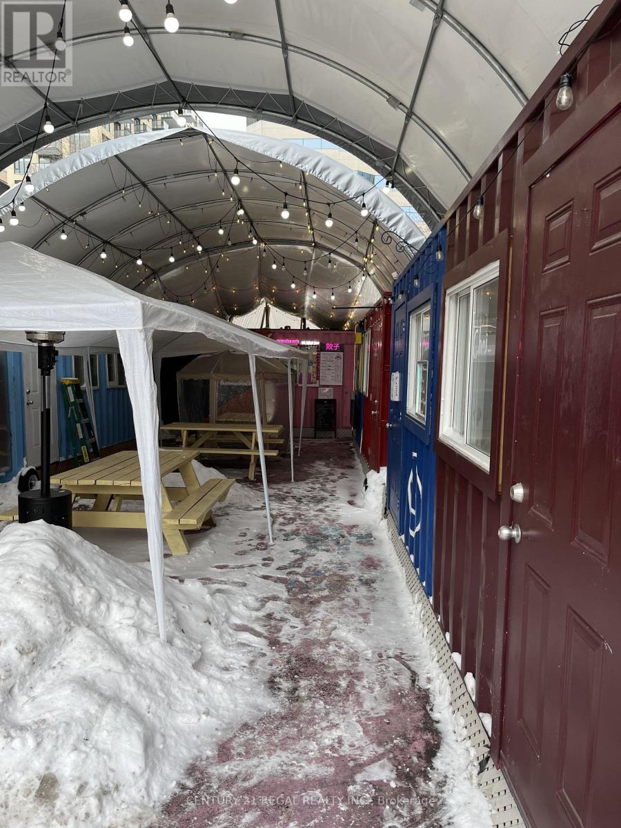 615 UNIT 1A QUEEN STREET W, Toronto, Ontario