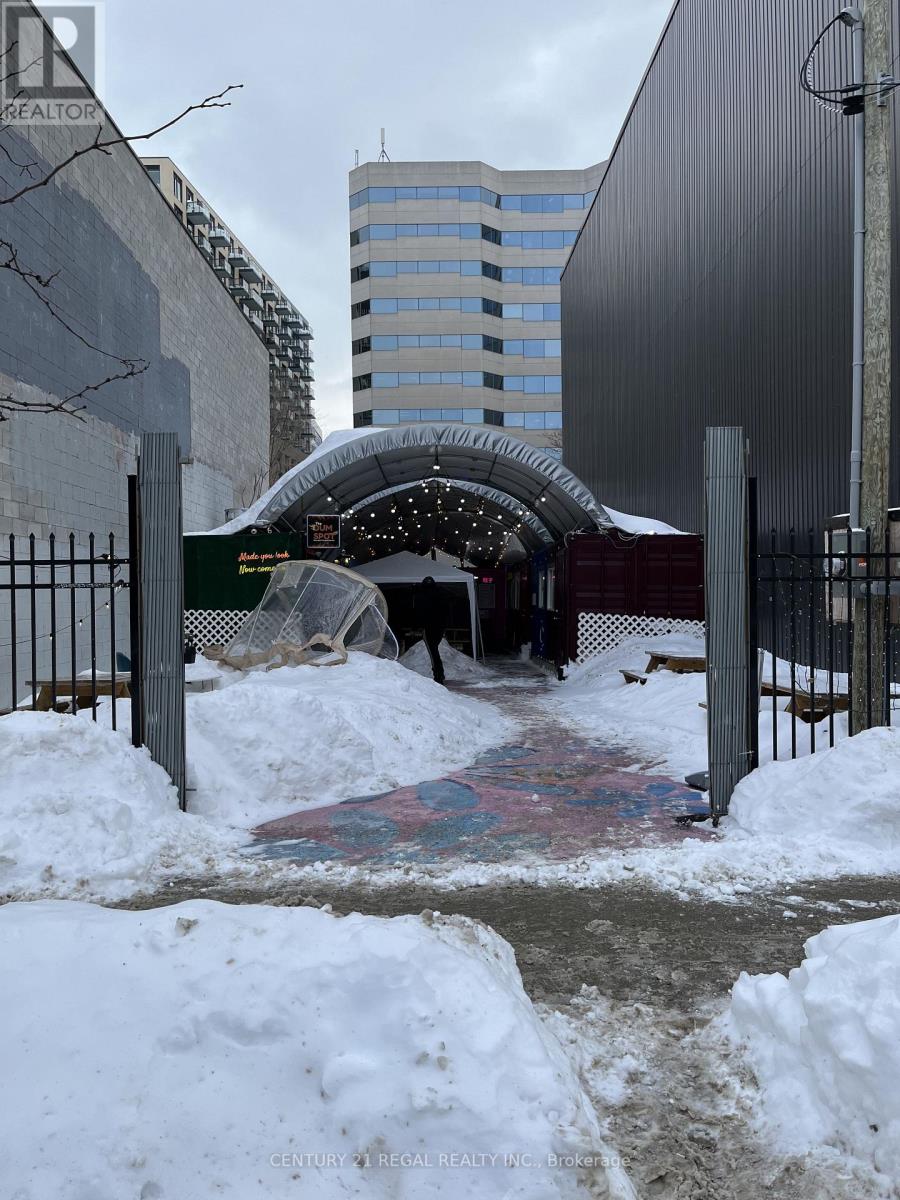 615 Unit 1a Queen Street W, Toronto, Ontario  M5V 2B7 - Photo 3 - C12737152