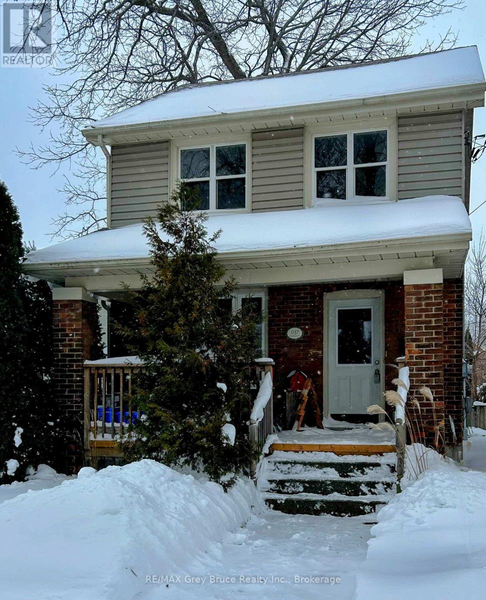 937 4th Avenue E, Owen Sound, Ontario N4K 2N9 - Photo 2 - X12354630