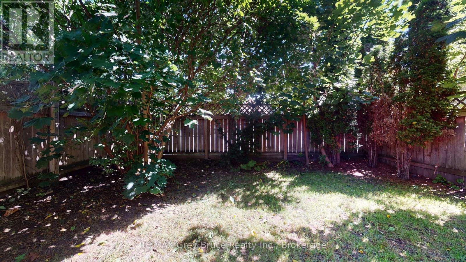 937 4th Avenue E, Owen Sound, Ontario N4K 2N9 - Photo 24 - X12354630