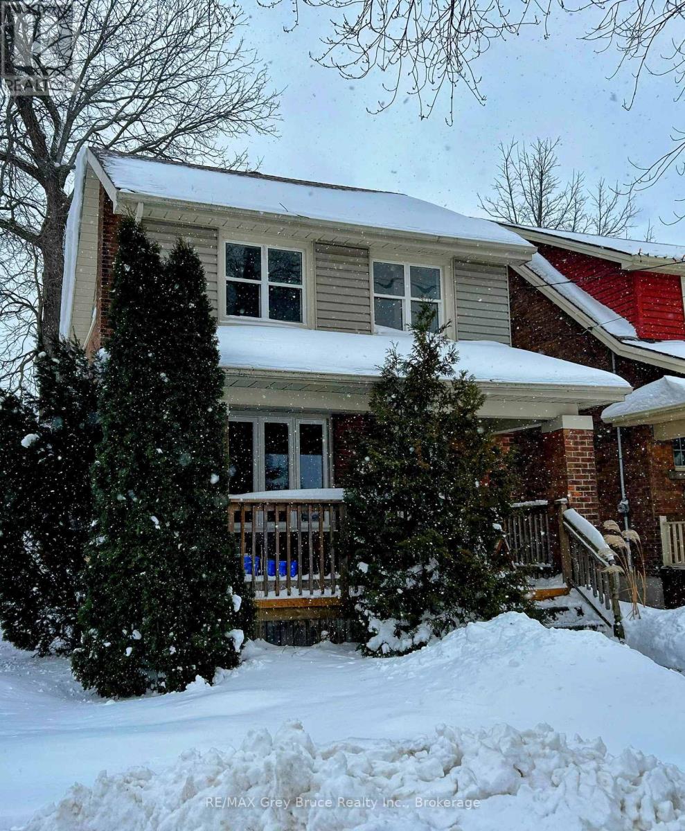 937 4th Avenue E, Owen Sound, Ontario N4K 2N9 - Photo 3 - X12354630