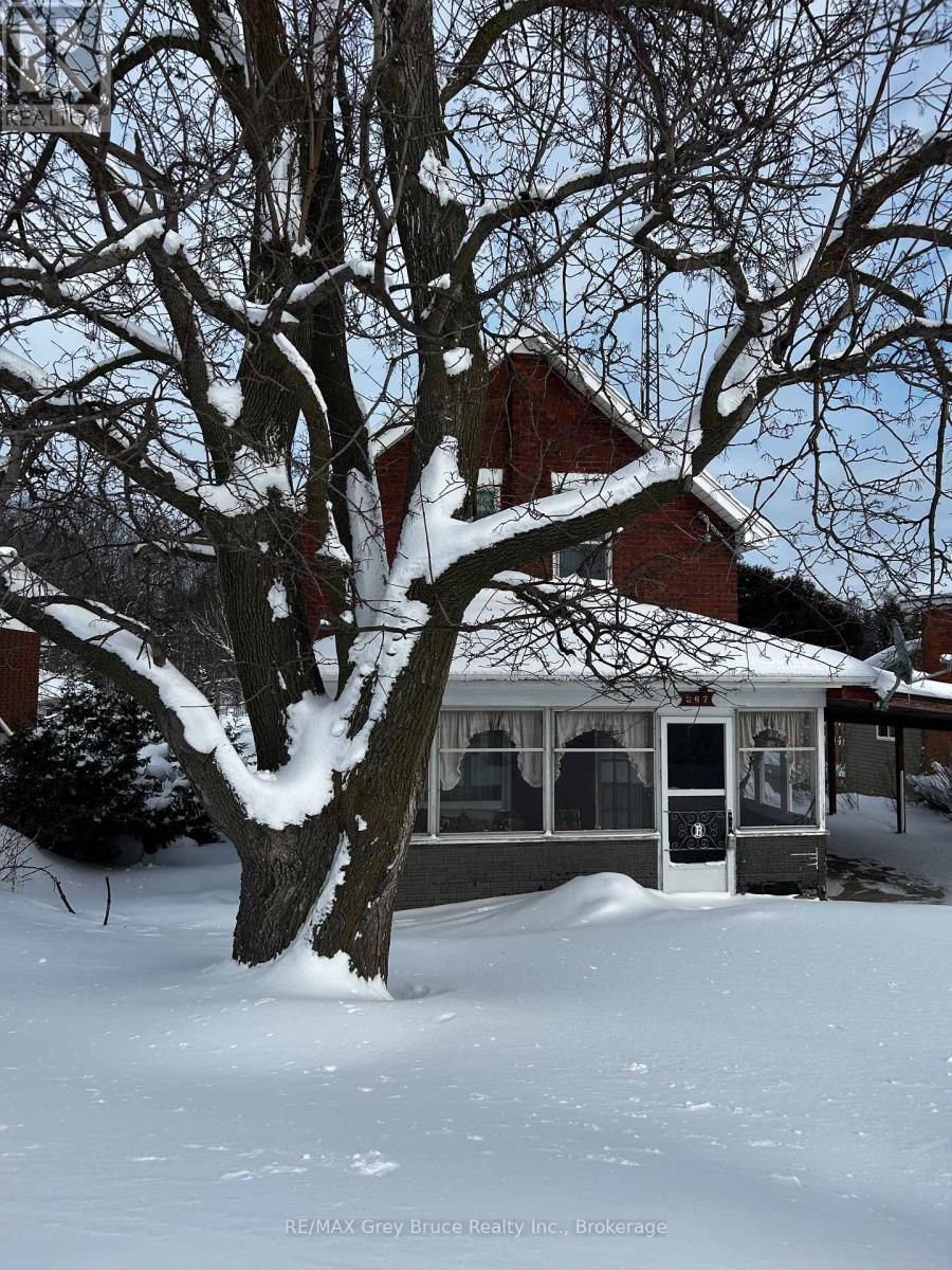 367 1st Avenue S, Arran-Elderslie, Ontario  N0G 1L0 - Photo 2 - X12403861