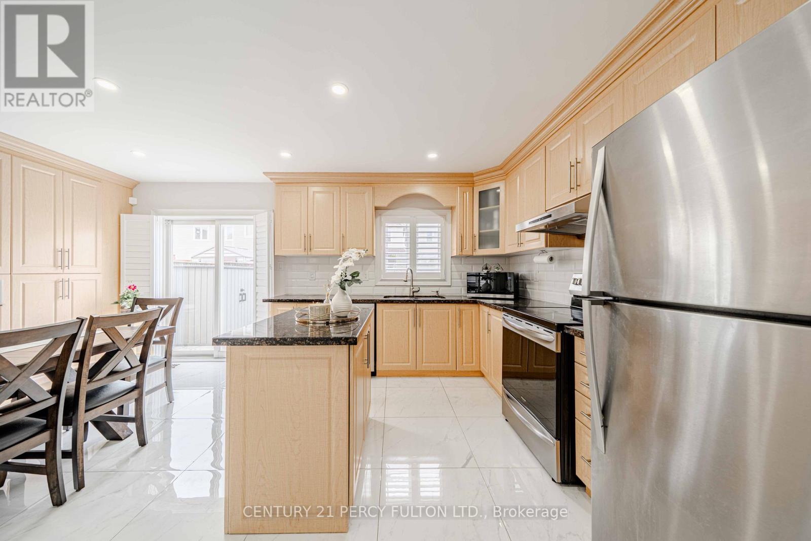 157 Billingsley Crescent, Markham, Ontario  L3S 4P3 - Photo 12 - N12737116