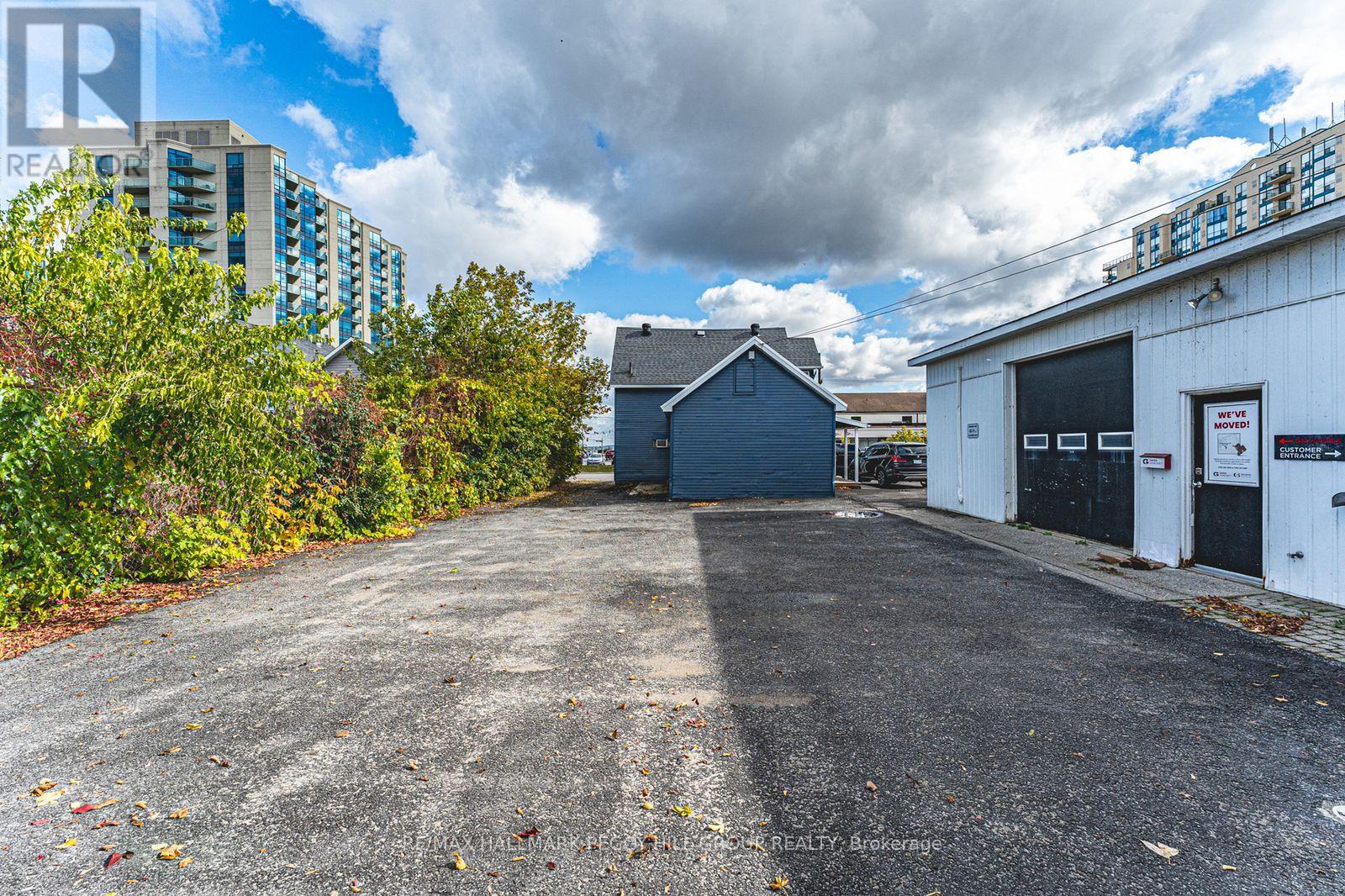 2 - 48 Ellen Street, Barrie, Ontario  L4N 3A4 - Photo 5 - S12737112