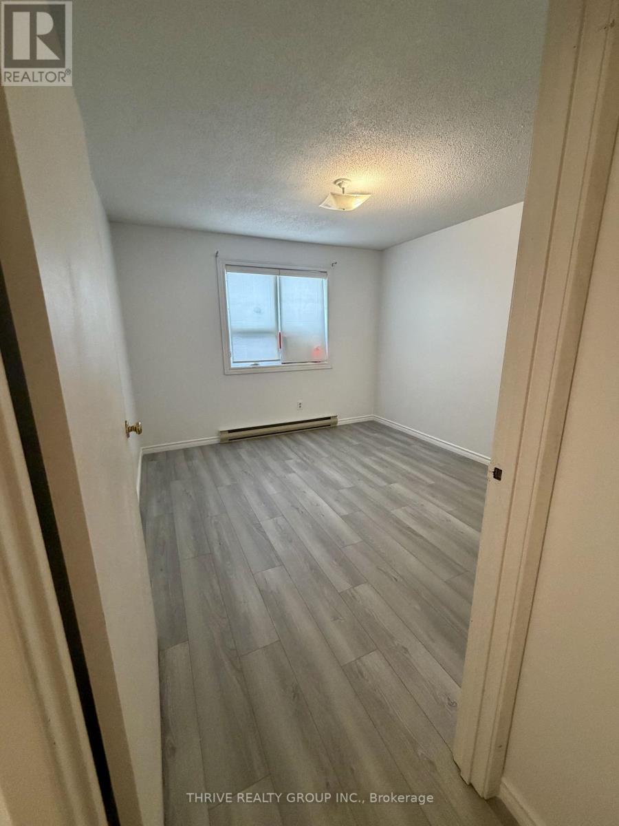 214 - 9 Jacksway Crescent, London North, Ontario  N5X 3T7 - Photo 6 - X12651996