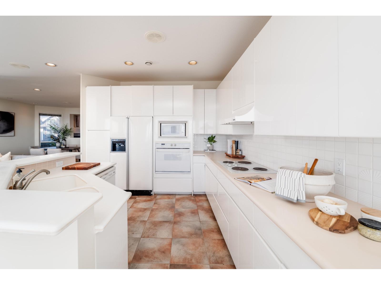 2810 O'hara Lane, Surrey, British Columbia  V4A 3E4 - Photo 13 - R3084335