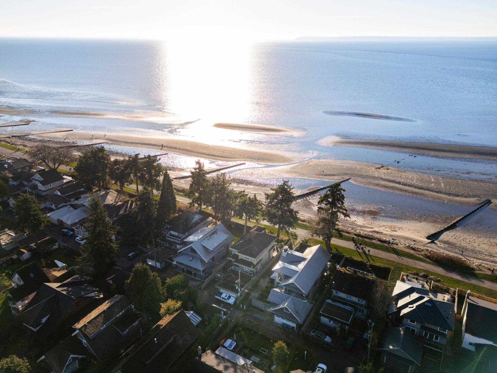 2810 O'hara Lane, Surrey, British Columbia  V4A 3E4 - Photo 4 - R3084335