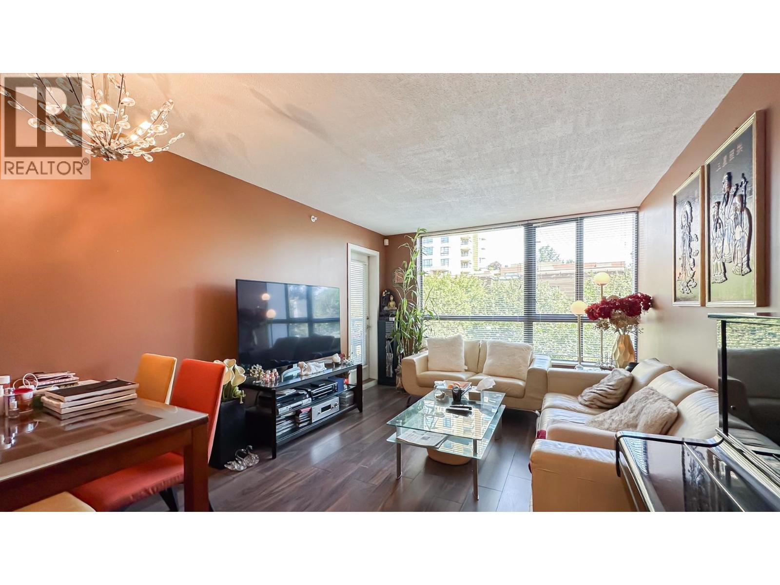 401 3588 Crowley Drive, Vancouver, British Columbia  V5R 6H3 - Photo 5 - R3032779