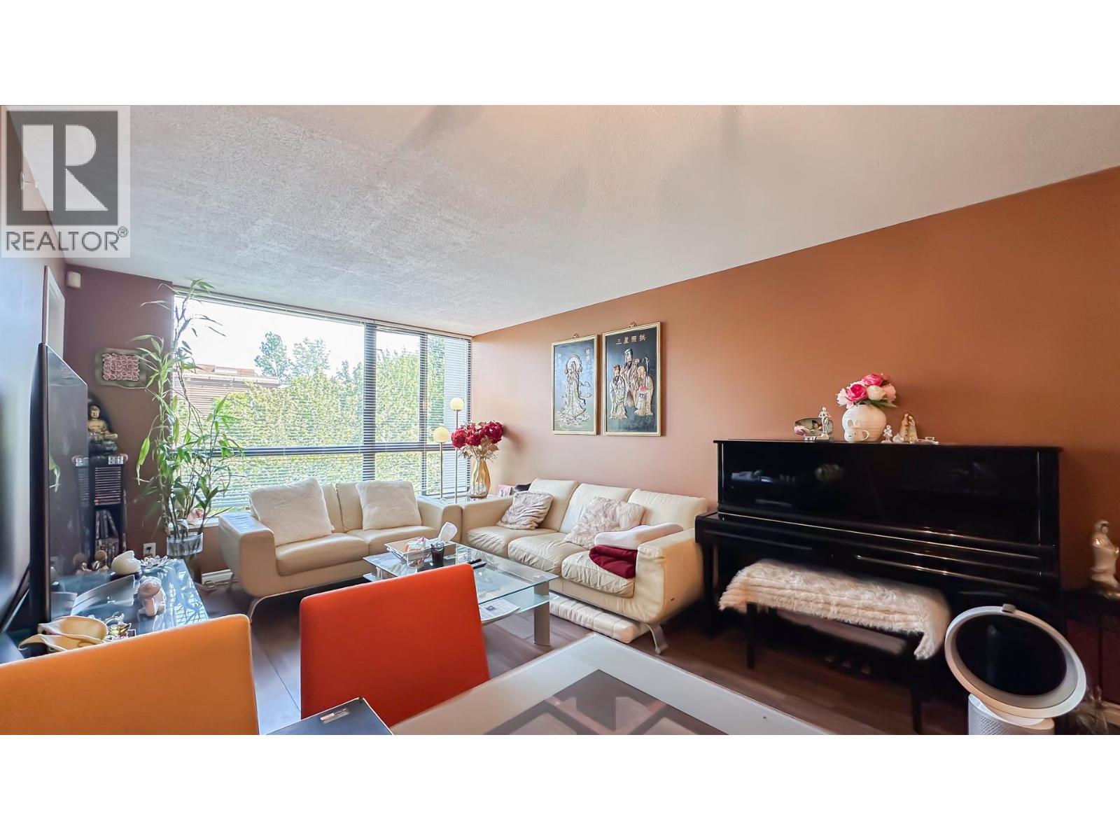 401 3588 Crowley Drive, Vancouver, British Columbia  V5R 6H3 - Photo 6 - R3032779