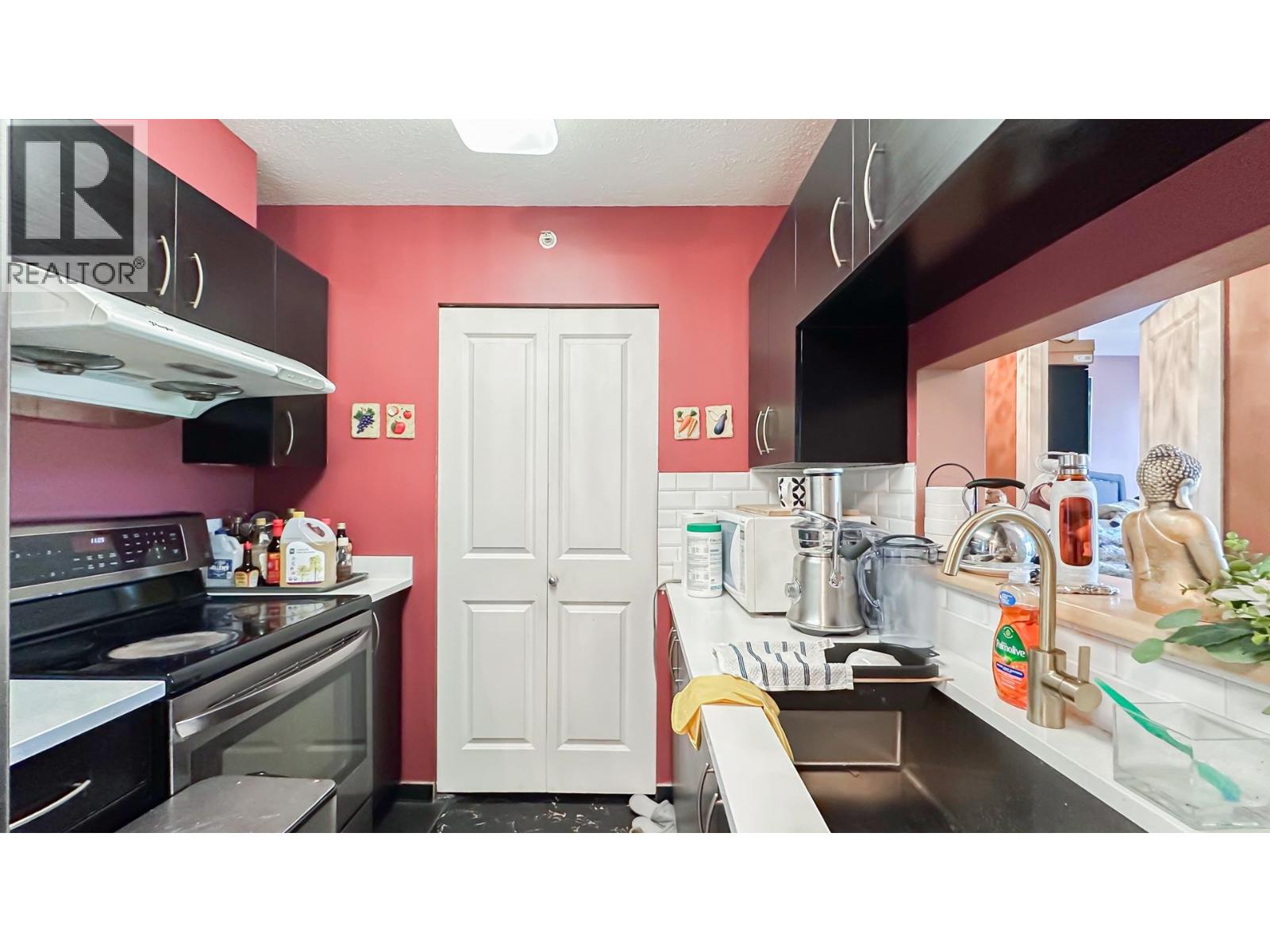 401 3588 Crowley Drive, Vancouver, British Columbia  V5R 6H3 - Photo 12 - R3032779