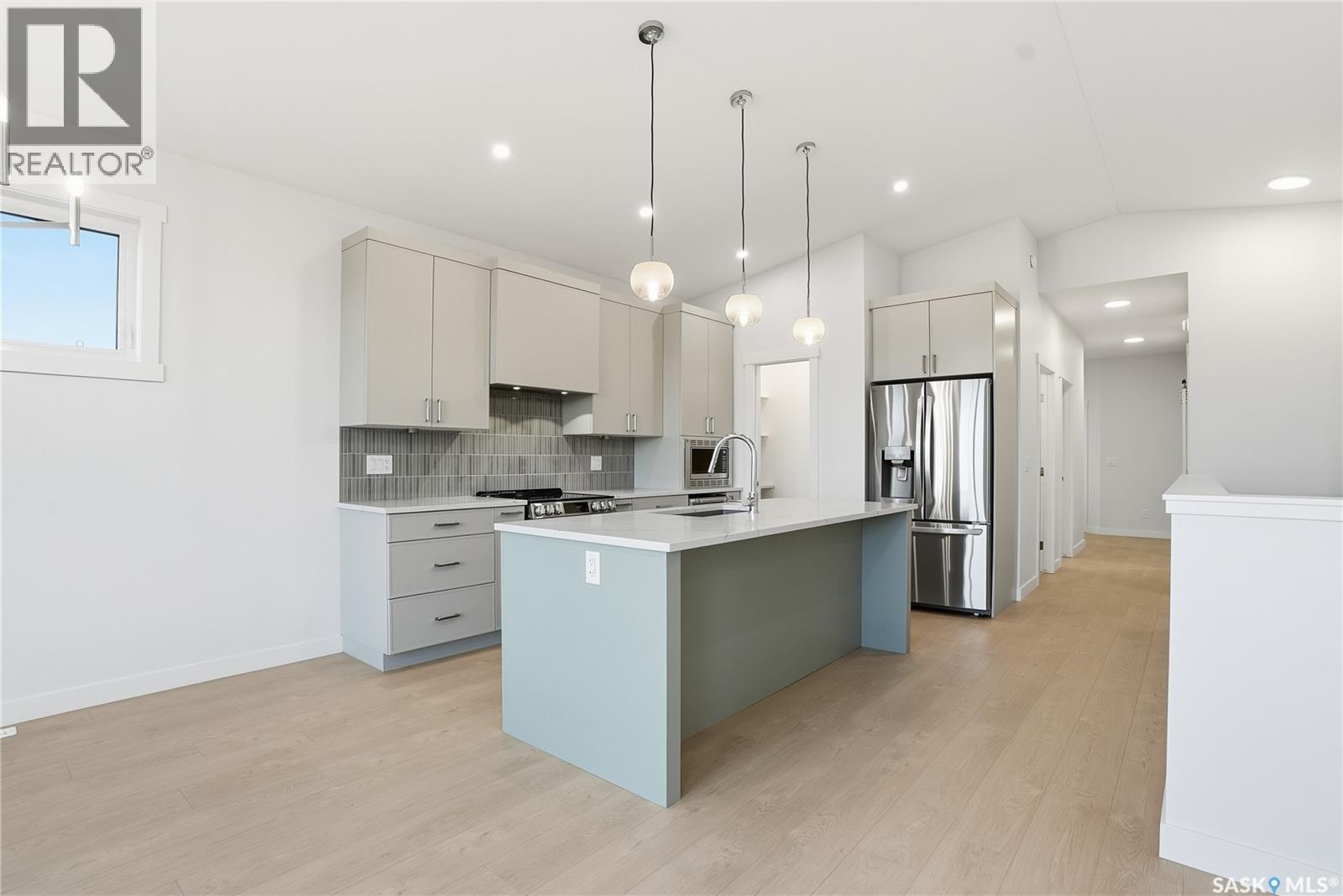 246 Doran Way, Saskatoon, Saskatchewan  S7V 1W2 - Photo 11 - SK027565