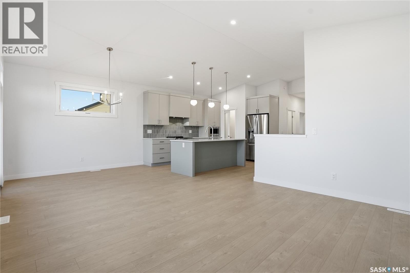 246 Doran Way, Saskatoon, Saskatchewan  S7V 1W2 - Photo 23 - SK027565