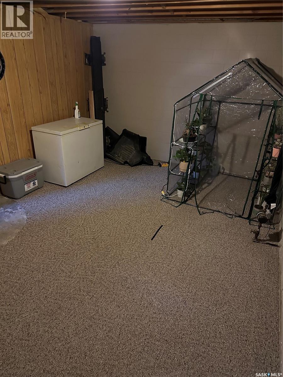 246 5th Avenue Nw, Swift Current, Saskatchewan  S9H 0W3 - Photo 12 - SK027500